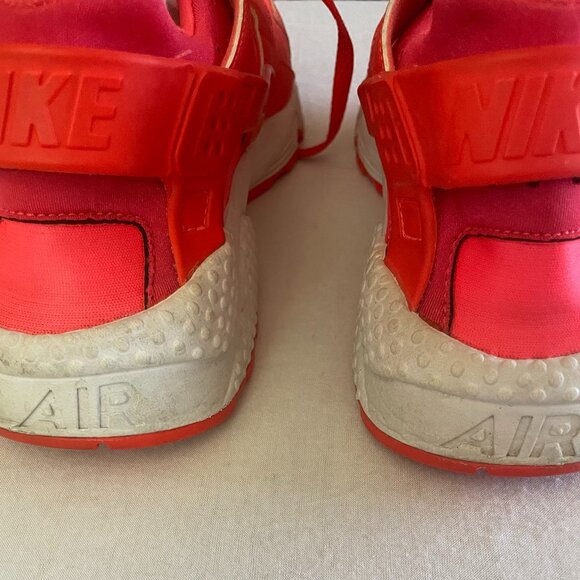 Nike Air Huarache Run 2017 – Red & White Men’s Sneakers – Size 10 - Picture 8 of 8